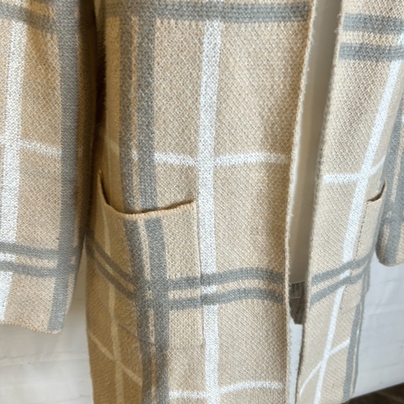 Fuji Printed Hooded Cardigan - Picture 3 of 9